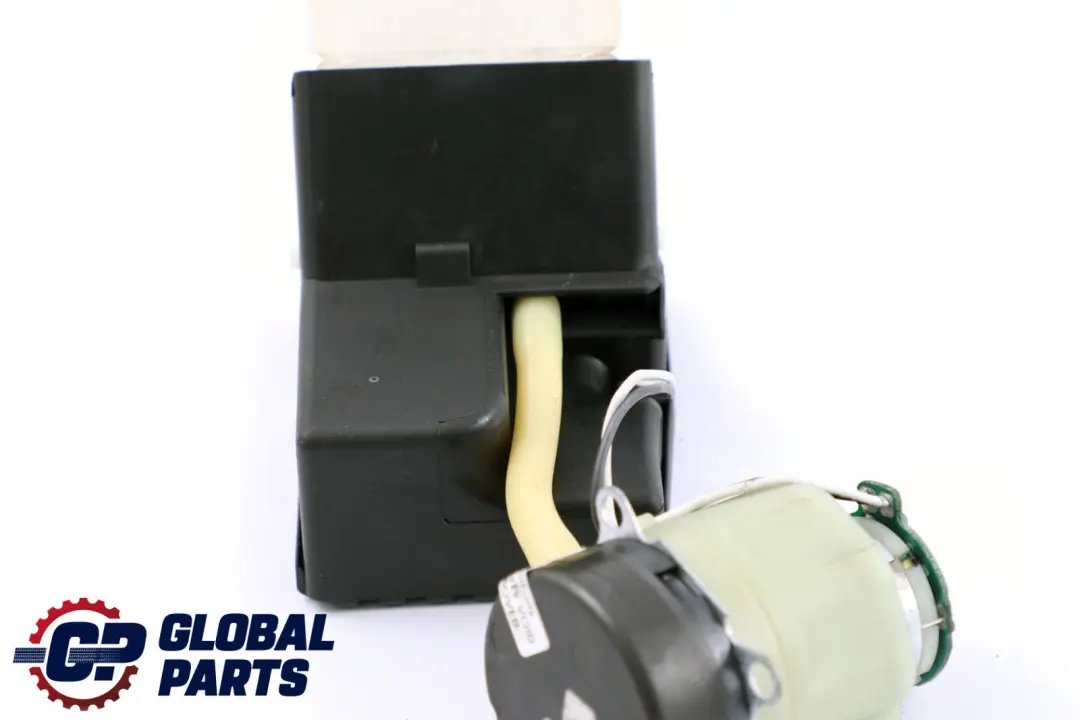 A-Klasse W168 Zentralverriegelung Pumpe Steuergerät für Mercedes mit Teilenummer A1688000348 Mercedes A-Klasse W168 Zentralverriegelung Pumpe Steuergerät - SKU A1688000348 - Teilenummer A1688000348