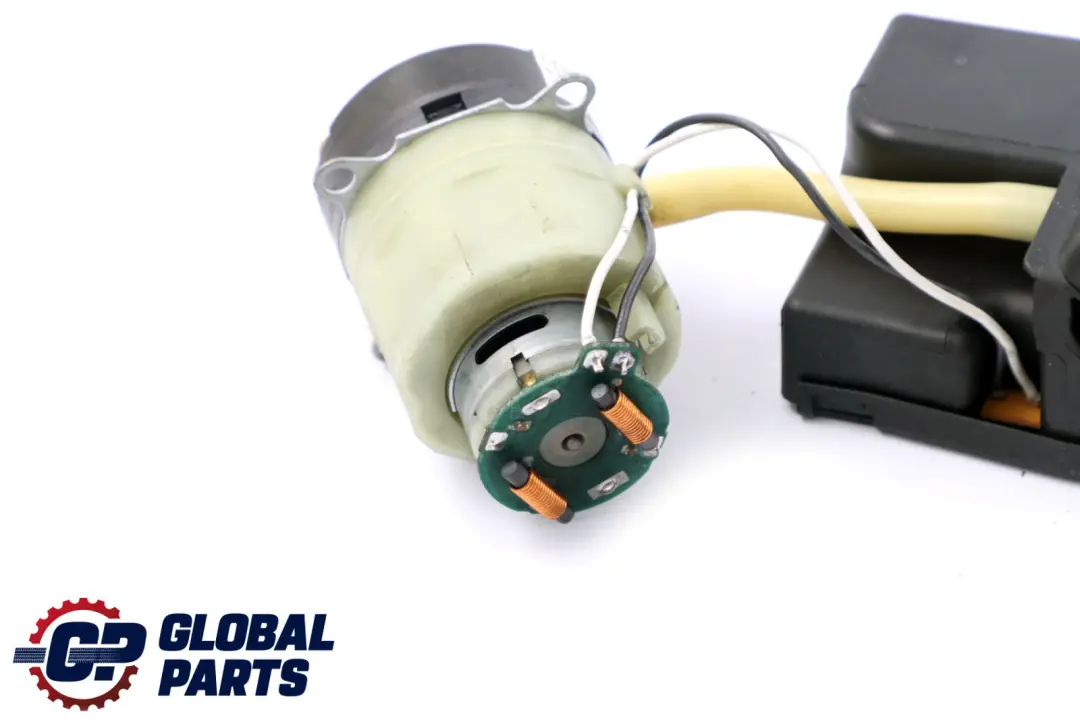 A-Klasse W168 Zentralverriegelung Pumpe Steuergerät für Mercedes mit Teilenummer A1688000348 Mercedes A-Klasse W168 Zentralverriegelung Pumpe Steuergerät - SKU A1688000348 - Teilenummer A1688000348
