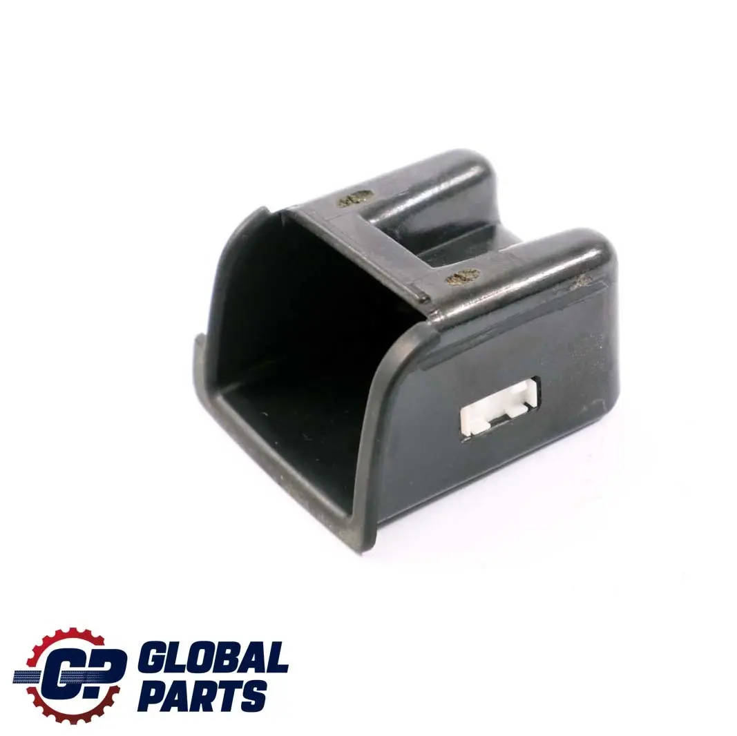 Salpicadero Cenicero Insertar Cenicero Bandeja para Mercedes W168 con número de pieza A1688100133 Mercedes W168 Salpicadero Cenicero Insertar Cenicero Bandeja - SKU A1688100133 - Número de pieza A1688100133