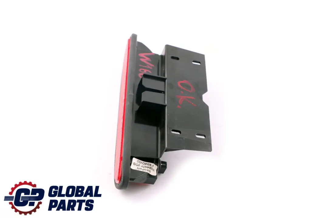 Luz De freno De nivel alto Luz De freno central para Mercedes W168 con número de pieza A1688200056 Mercedes W168 Luz De freno De nivel alto Luz De freno central - SKU A1688200056 - Número de pieza A1688200056