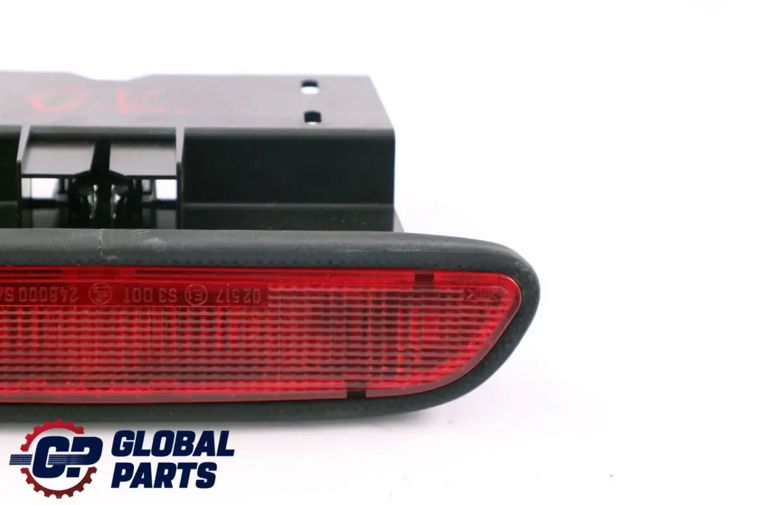 Benz a Class W168 Luci Dei Freni Terzo Luce Supplementare per Mercedes con numero di parte A1688200056 Mercedes Benz a Class W168 Luci Dei Freni Terzo Luce Supplementare - SKU A1688200056 - Numero di parte A1688200056