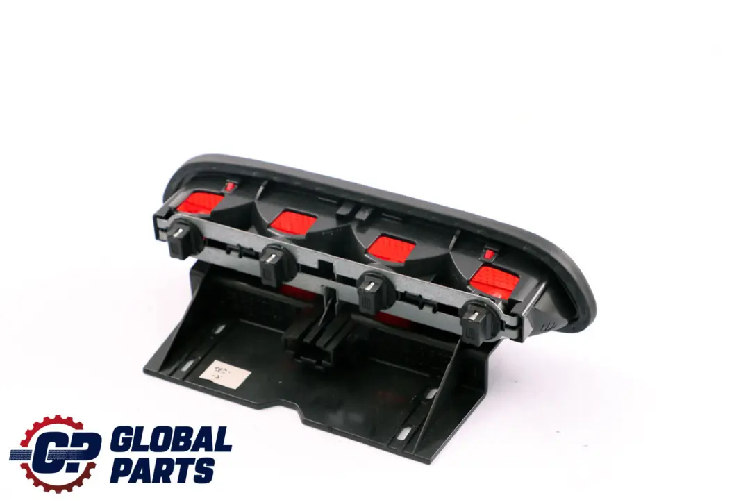 Mercedes-Benz W168 Feux de Stop Troisieme Feu Supplementaire pour à propos du numéro de pièce A1688200056 Mercedes-Benz W168 Feux de Stop Troisieme Feu Supplementaire - SKU A1688200056 - Numéro de pièce A1688200056