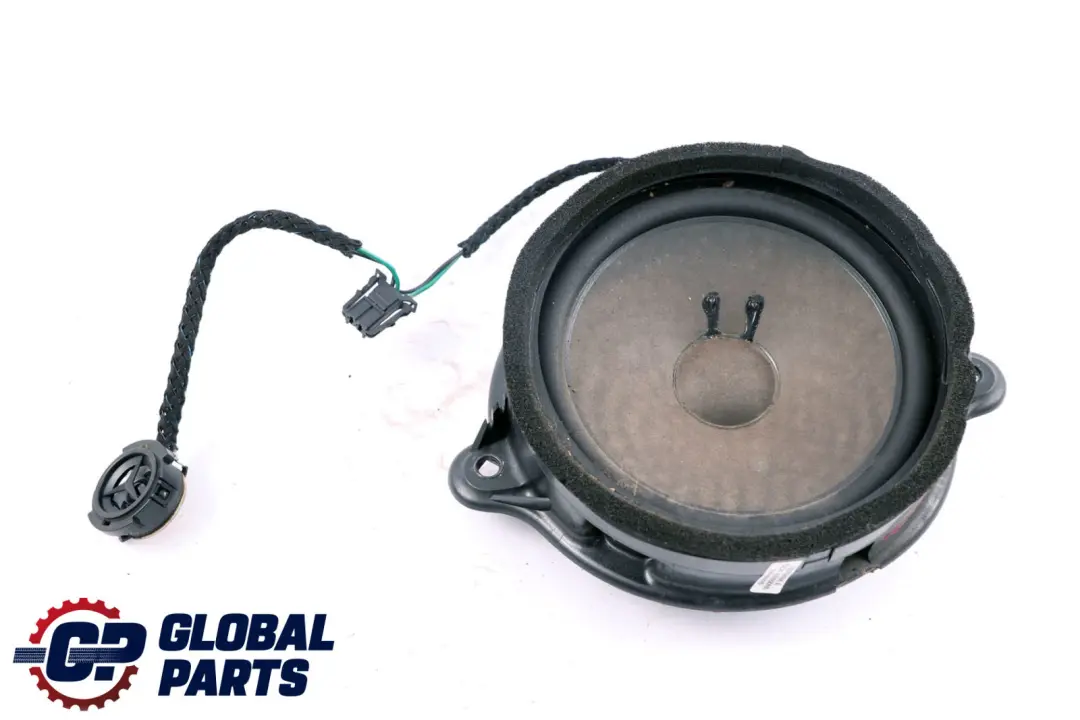 Mercedes-Benz Clase A W168 Altavoz De puerta delantero izquierdo para con número de pieza A1688200102 Mercedes-Benz Clase A W168 Altavoz De puerta delantero izquierdo - SKU A1688200102 - Número de pieza A1688200102