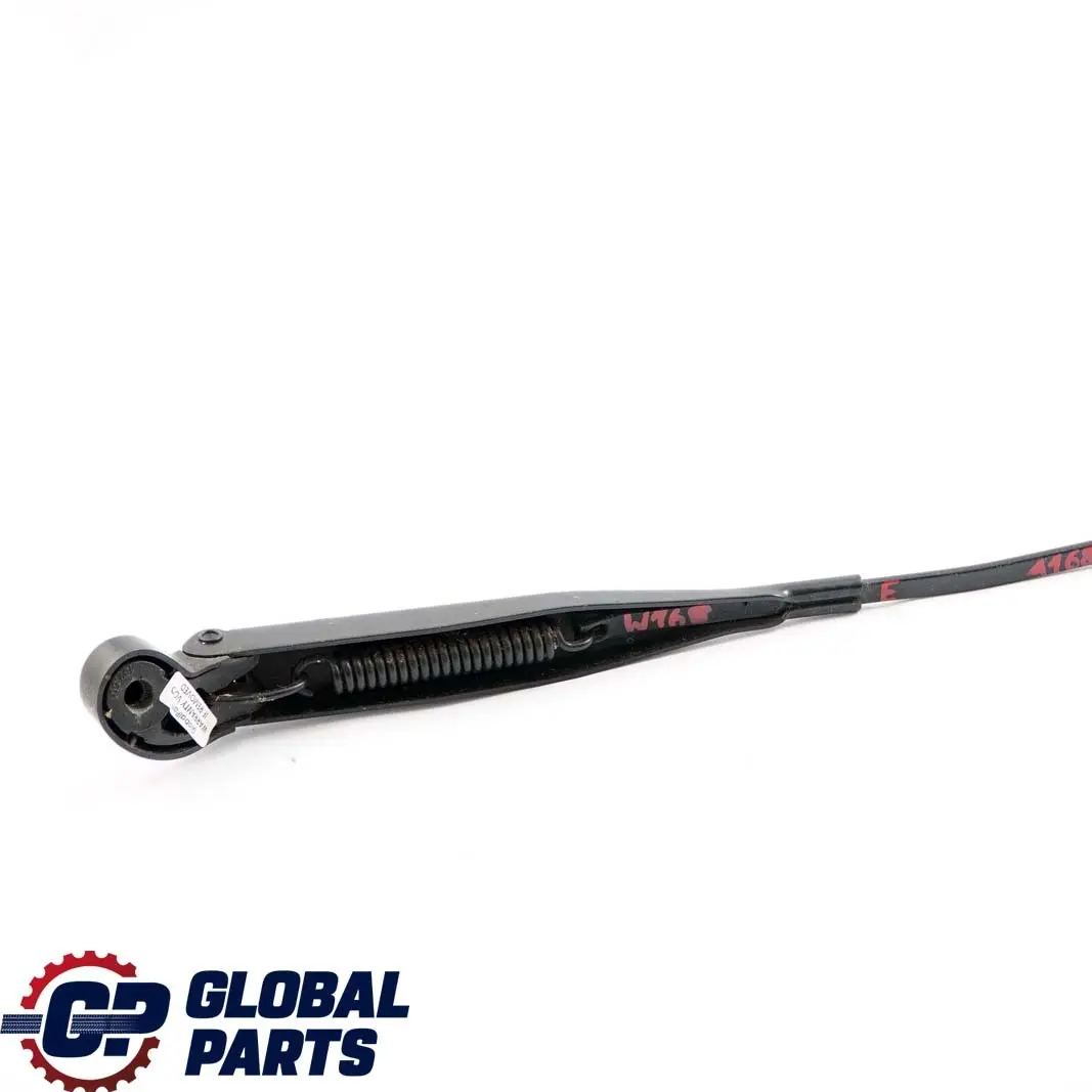 Bras Essuie-Glace Pare-Brise Avant Droit pour Mercedes W168 à propos du numéro de pièce A1688200644 Mercedes W168 Bras Essuie-Glace Pare-Brise Avant Droit - SKU A1688200644 - Numéro de pièce A1688200644