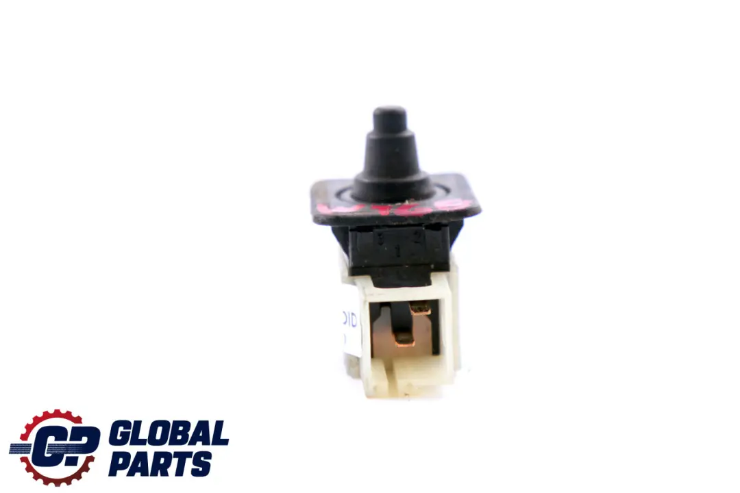 Contatto Porta Schalter per Mercedes W168 W203 W210 con numero di parte A1688201910 Mercedes W168 W203 W210 Contatto Porta Schalter - SKU A1688201910 - Numero di parte A1688201910