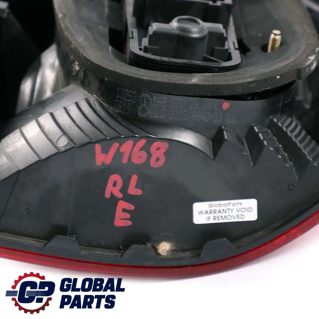 Mercedes-Benz Clase A W168 Rear Left Tail Light Side Panel para con número de pieza A1688202964 Mercedes-Benz Clase A W168 Rear Left Tail Light Side Panel - SKU A1688202964 - Número de pieza A1688202964