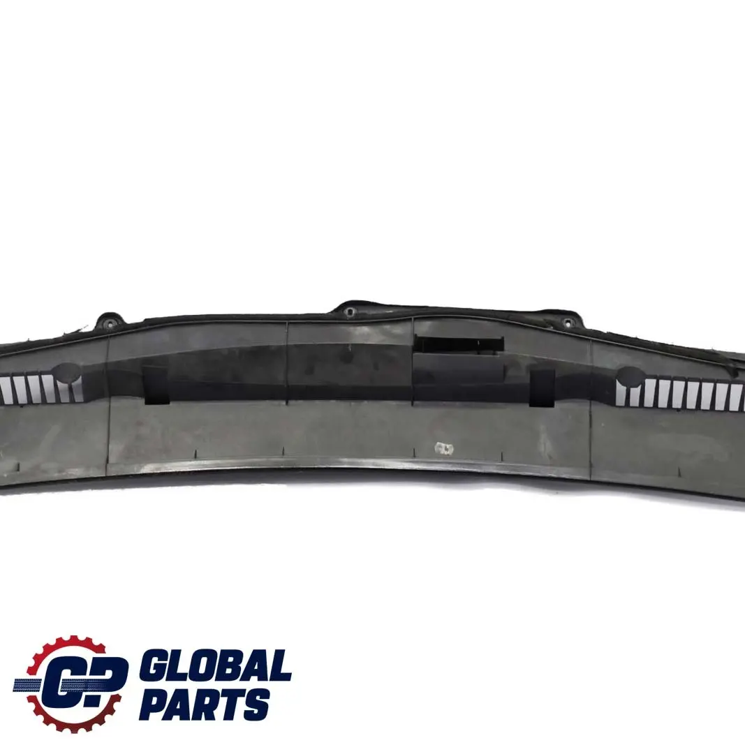 Panneau d'habillage du pare-brise de l'air et de l'eau pour Mercedes W168 à propos du numéro de pièce A1688300213 Mercedes W168 Panneau d'habillage du pare-brise de l'air et de l'eau - SKU A1688300213 - Numéro de pièce A1688300213