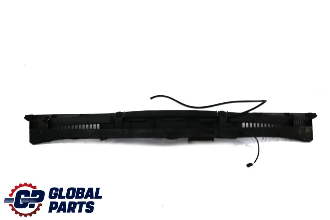 Benz Clase A W168 Parabrisas Scuttle Panel Wiper Trim para Mercedes con número de pieza A1688300613 Mercedes Benz Clase A W168 Parabrisas Scuttle Panel Wiper Trim - SKU A1688300613 - Número de pieza A1688300613