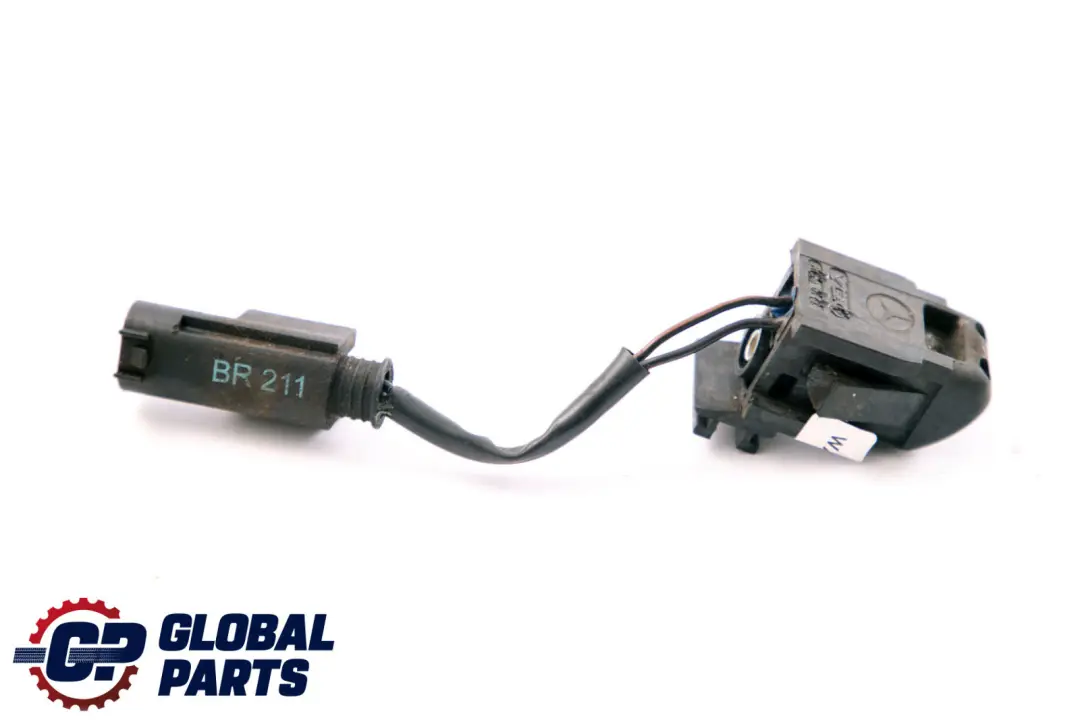 Mercedes-Benz A-Class W168 Windscreen Washer Nozzle Jet to with Part number A1688600047 Mercedes-Benz A-Class W168 Windscreen Washer Nozzle Jet - SKU A1688600047 - Part number A1688600047