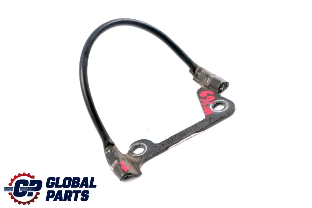 Linka Uchwyt Bagażnika Lewa do MERCEDES W168 o numerze A1688600145 MERCEDES W168 Linka Uchwyt Bagażnika Lewa - SKU A1688600145 - Numer Części A1688600145