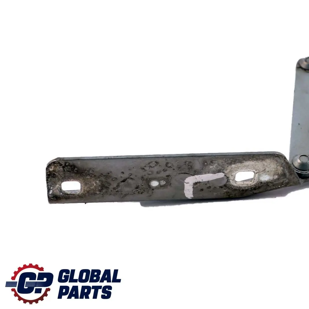 Mercedes-Benz A W168 Cerniera Sinistra N/S Cofano Anteriore Cumulo Grigio - 757 per con numero di parte A1688800228 Mercedes-Benz A W168 Cerniera Sinistra N/S Cofano Anteriore Cumulo Grigio - 757 - SKU A1688800128-CUG - Numero di parte A1688800228