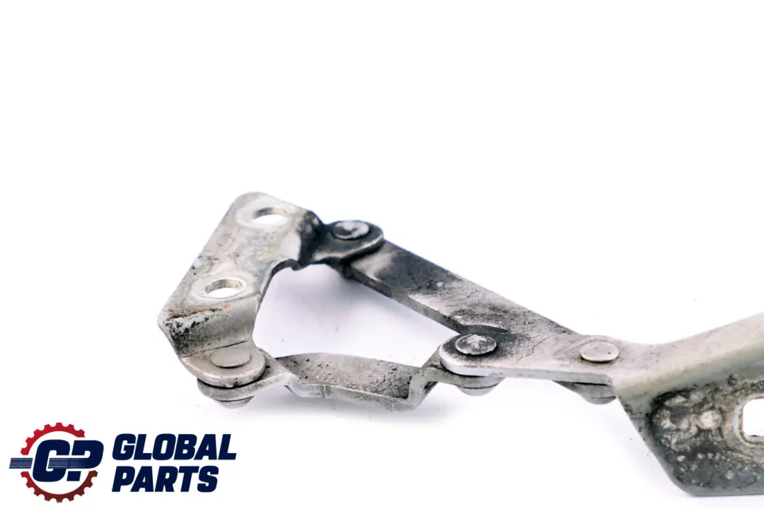 Charniere de Capot A Gauche Polar Silver A1688800128 pour Mercedes A W168 à propos du numéro de pièce A1688800228 Mercedes A W168 Charniere de Capot A Gauche Polar Silver A1688800128 - SKU A1688800128-PS - Numéro de pièce A1688800228