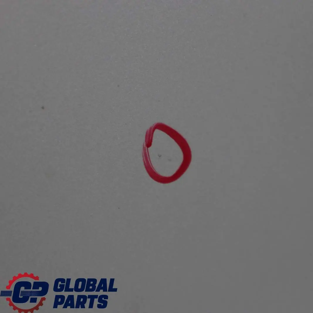 Capo Panel embellecedor del capo Plata Polar Metalizado - 761 para Mercedes W168 con número de pieza A1688800657 Mercedes W168 Capo Panel embellecedor del capo Plata Polar Metalizado - 761 - SKU A1688800657-PLS - Número de pieza A1688800657