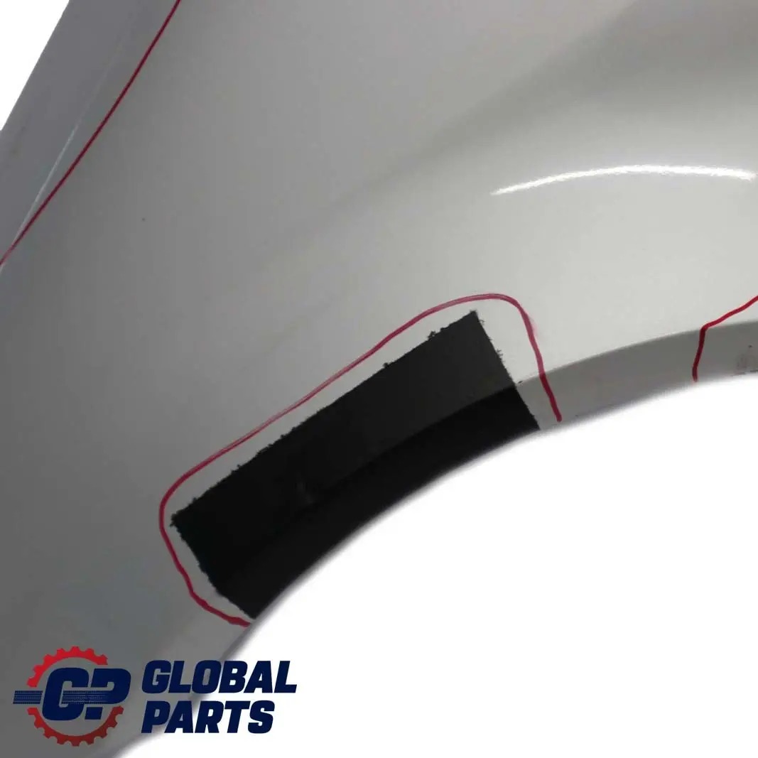 Mercedes-Benz W168 2 Pareti Anteriore Sinistra Parafango Polar Argento - 761 per con numero di parte A1688800718 Mercedes-Benz W168 2 Pareti Anteriore Sinistra Parafango Polar Argento - 761 - SKU A1688800718-PS2 - Numero di parte A1688800718