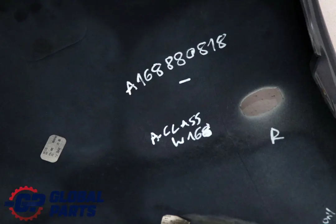 Mercedes A Klasse W168 Seitenwand Vorne Rechts Kotflügel Polar Silber - 761U - SKU A1688800818-PS - Teilenummer A1688800818