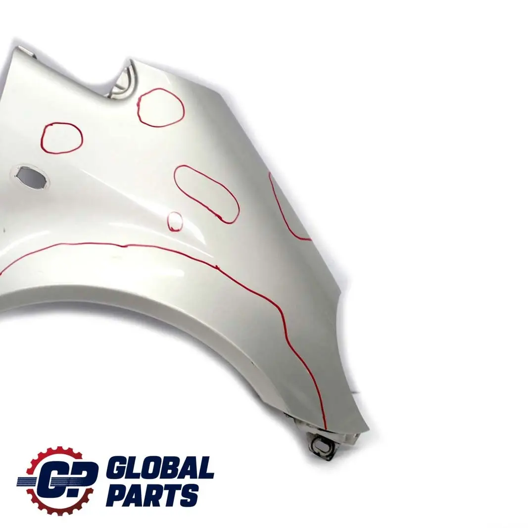 Classe A W168 Pannello Laterale Frontale Dx Parafango Polar Argento 761 per Mercedes con numero di parte A1688800818 Mercedes Classe A W168 Pannello Laterale Frontale Dx Parafango Polar Argento 761 - SKU A1688800818-PS1 - Numero di parte A1688800818