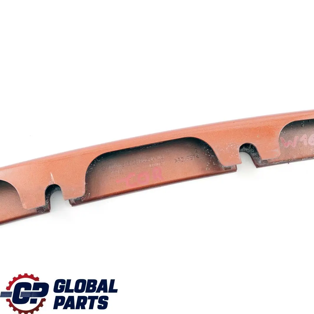 Mercedes-Benz W168 Choc-Receveur Avant Cache Mica Corail Orange pour à propos du numéro de pièce A1688851523 Mercedes-Benz W168 Choc-Receveur Avant Cache Mica Corail Orange - SKU A1688851523-COR - Numéro de pièce A1688851523