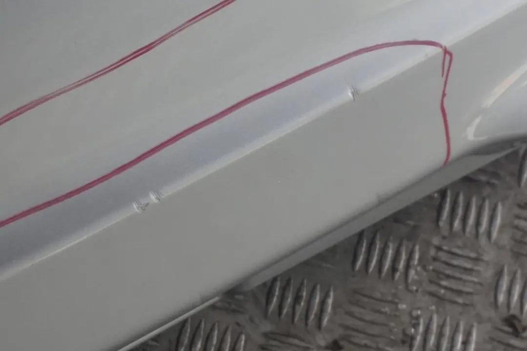 A-KLASA W168 Zderzak tylny tył Silver do MERCEDES o numerze A1688852625 MERCEDES A-KLASA W168 Zderzak tylny tył Silver - SKU A1688852625-PS - Numer Części A1688852625