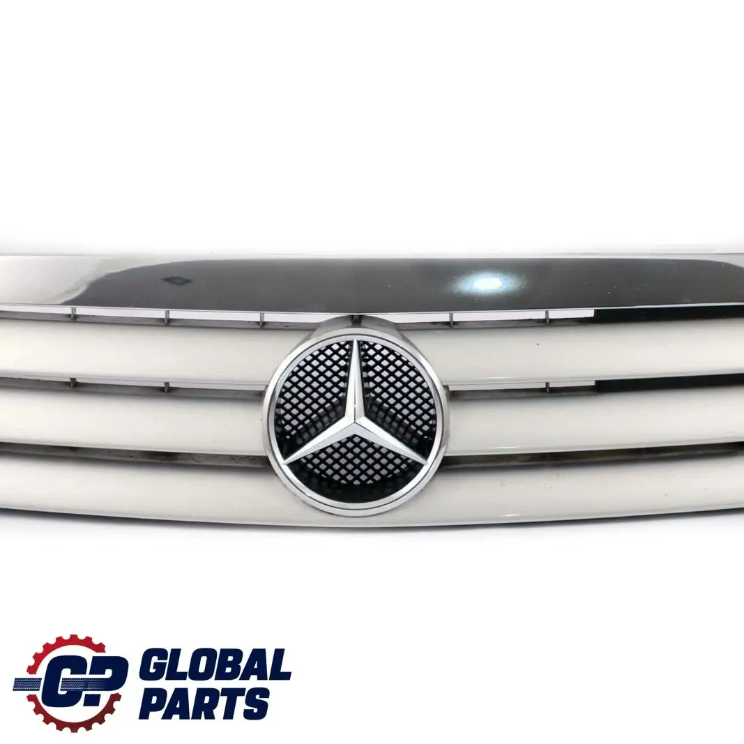 Mercedes-Benz A W168 Capo Delantero Capo Radiador Rejilla Haz Moonlight Plata para con número de pieza A1688880360 Mercedes-Benz A W168 Capo Delantero Capo Radiador Rejilla Haz Moonlight Plata - SKU A1688880360-MOON - Número de pieza A1688880360