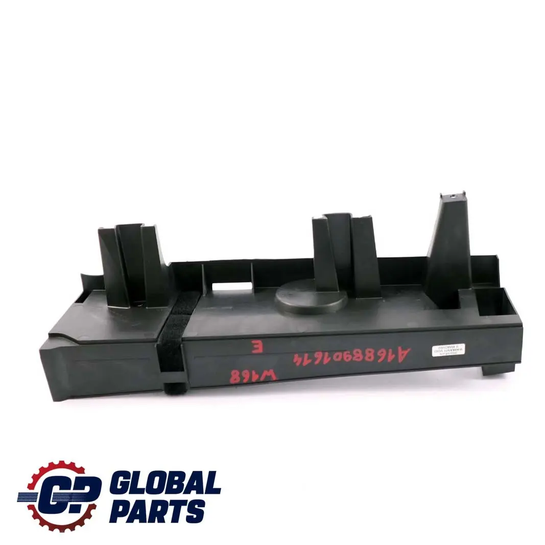  Mercedes-Benz W168 Couverture A1688990914 - SKU A1688901614 - Numéro de pièce A1688901614