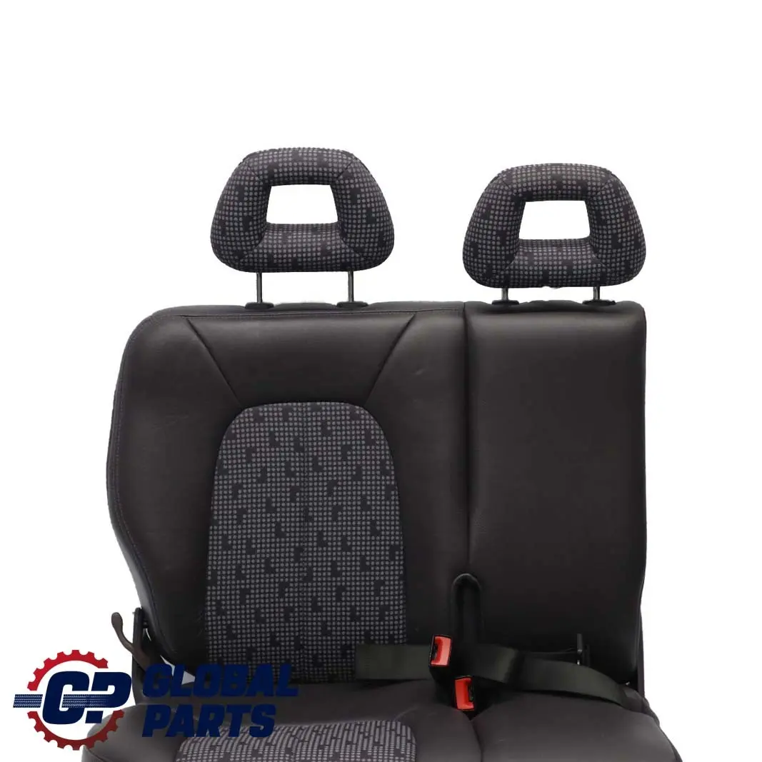 Mercedes-Benz W168 Tessuto/Pelle Grigio Ardesia Posteriore Destra Sedile Magnu per con numero di parte A1689200247 Mercedes-Benz W168 Tessuto/Pelle Grigio Ardesia Posteriore Destra Sedile Magnu - SKU A1689200247 - Numero di parte A1689200247