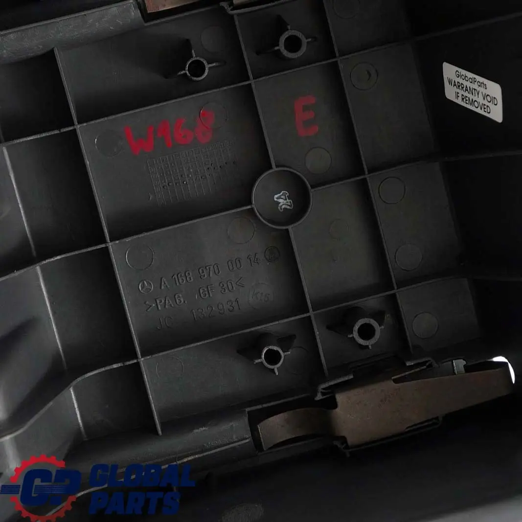 Mercedes W168 Rücksitz Mitte Kopfstütze Halterung - SKU A1689700014 - Teilenummer A1689700014