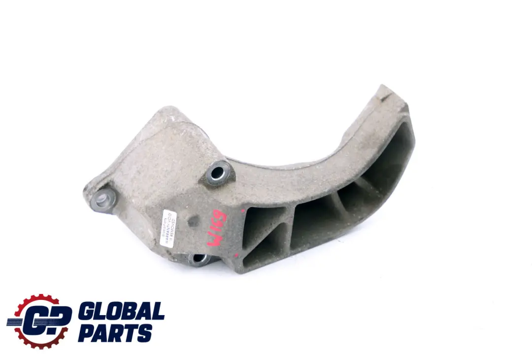 Łapa Silnika Lewa do Mercedes W169 W245 o numerze A1692410301 Mercedes W169 W245 Łapa Silnika Lewa - SKU A1692410301 - Numer Części A1692410301