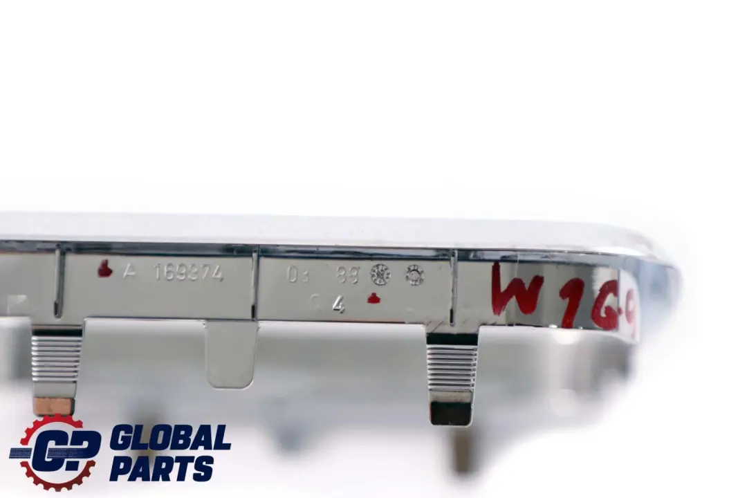 Classe W169 W245 Pomello Cambio 5-Gang Copertura Cromo per Mercedes A B con numero di parte A1693740388 Mercedes A B Classe W169 W245 Pomello Cambio 5-Gang Copertura Cromo - SKU A1693740388 - Numero di parte A1693740388