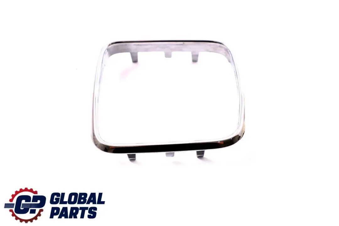 Classe W169 W245 Pomello Cambio 5-Gang Copertura Cromo per Mercedes A B con numero di parte A1693740388 Mercedes A B Classe W169 W245 Pomello Cambio 5-Gang Copertura Cromo - SKU A1693740388 - Numero di parte A1693740388