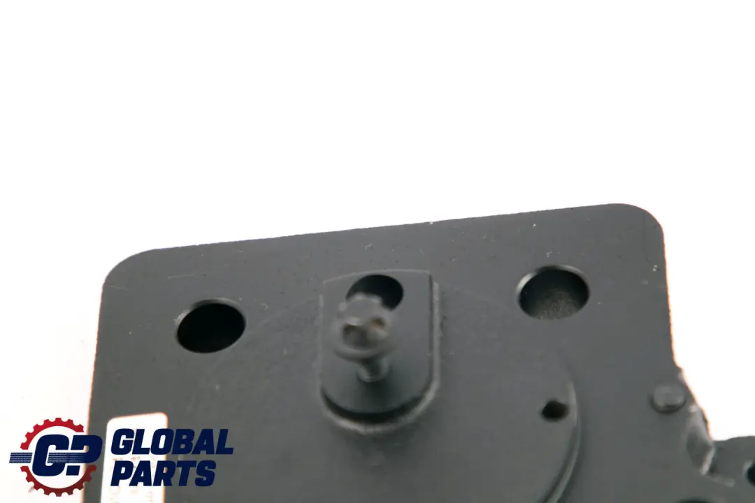 Mercedes W169 W245 Moyeu De Roue Arrière Droite Support De Frein O/S - SKU A1694230106 - Numéro de pièce A1694230106