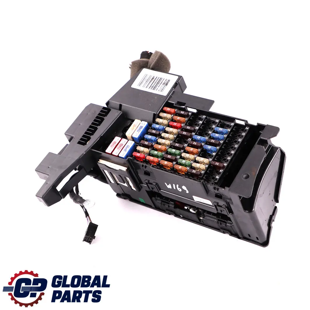 Relaiseinheit Sicherungskasten für Mercedes W169 mit Teilenummer A1695450540 Mercedes W169 Relaiseinheit Sicherungskasten - SKU A1695450540 - Teilenummer A1695450540