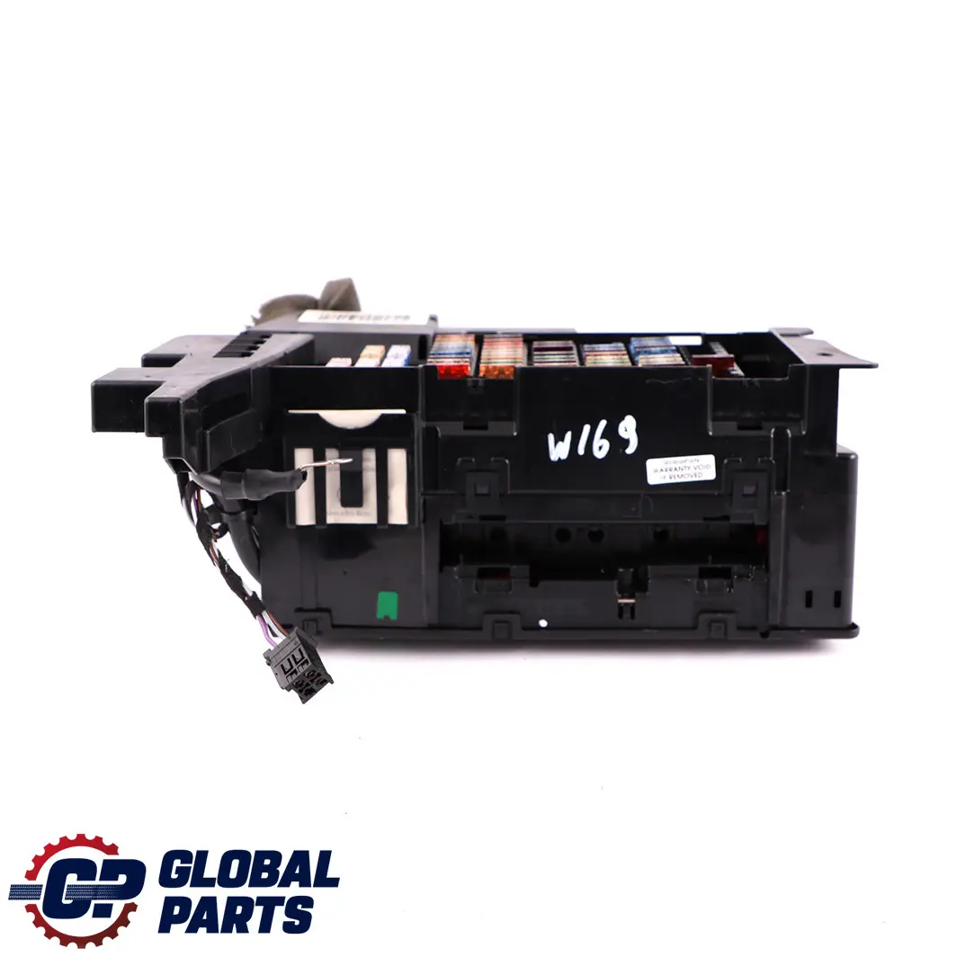 Caja de Fusibles Relé Unidad de Control para Mercedes W169 con número de pieza A1695450540 Mercedes W169 Caja de Fusibles Relé Unidad de Control - SKU A1695450540 - Número de pieza A1695450540
