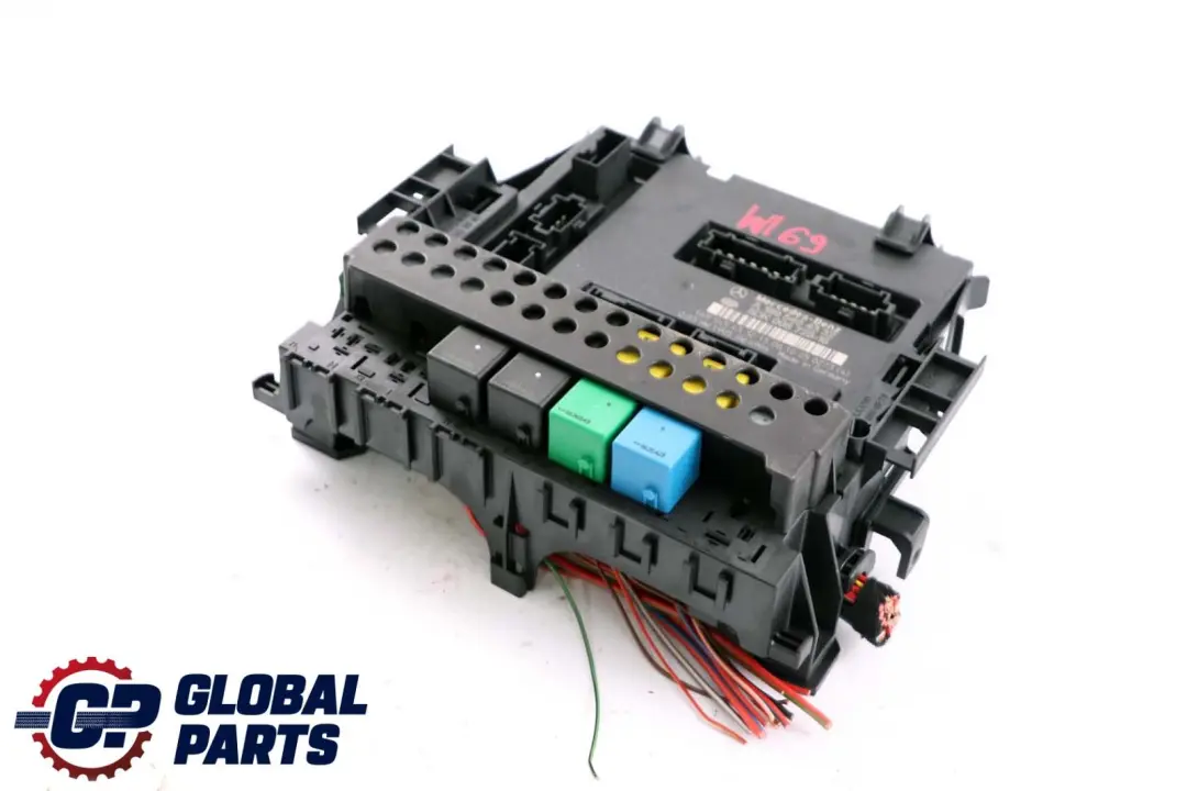 Sam Modulo controllo Unità scatola dei fusibili per Mercedes W169 W245 con numero di parte A1695454332 Mercedes W169 W245 Sam Modulo controllo Unità scatola dei fusibili - SKU A1695454332 - Numero di parte A1695454332