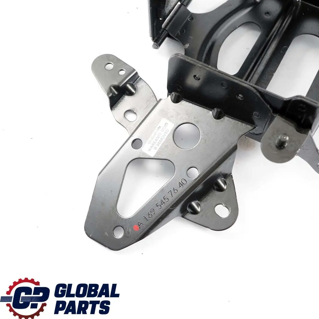 Uchwyt Akumulatora do Mercedes W169 o numerze A1695457640 Mercedes W169 Uchwyt Akumulatora - SKU A1695457640 - Numer Części A1695457640