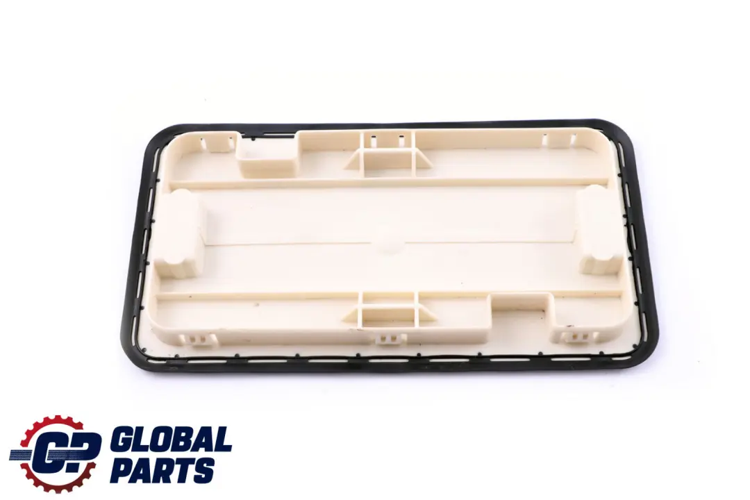 Mercedes-Benz A B Classe W169 W245 Siege Capot Couvercle A Gauche  - SKU A1696103108 - Numéro de pièce A1696103108