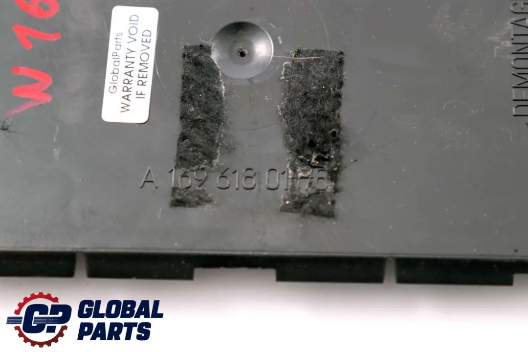 Mercedes W169 W245 Osłona wnętrza lewa - SKU A1696180178 - Numer Części A1696180178