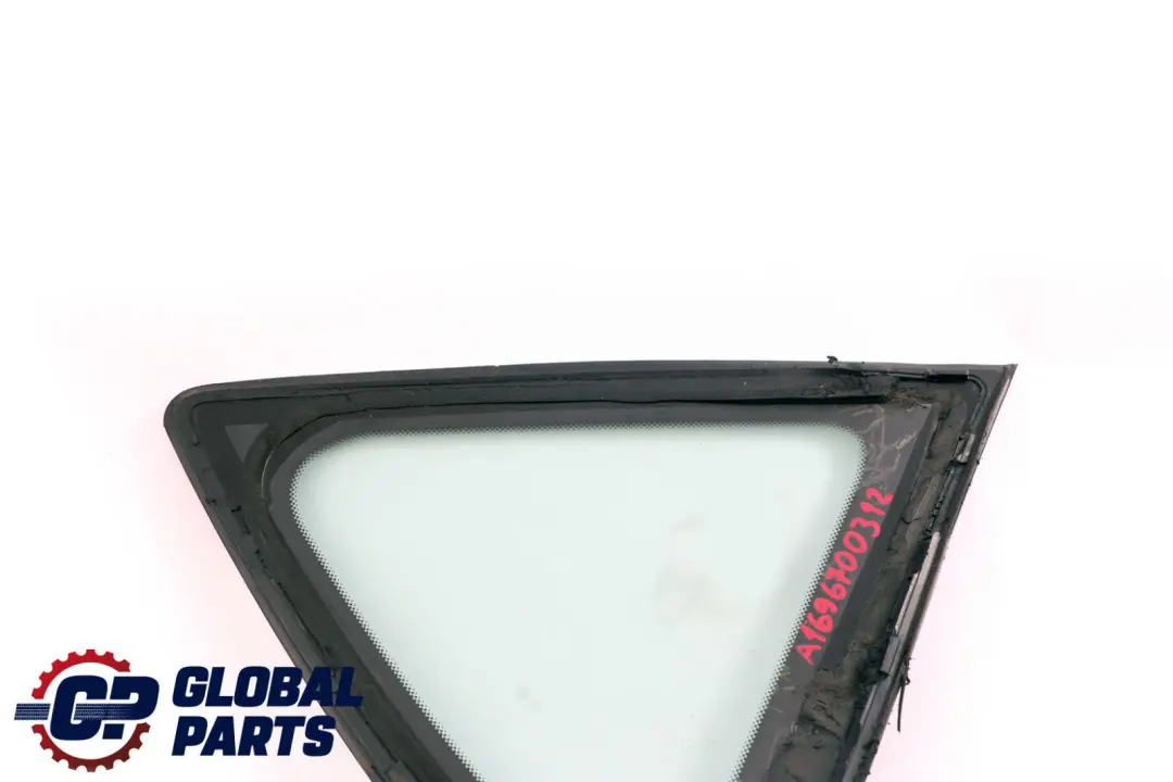 Fenster Glas AS2 Hinten Links für Mercedes W169 mit Teilenummer A1696700312 Mercedes W169 Fenster Glas AS2 Hinten Links - SKU A1696700312 - Teilenummer A1696700312