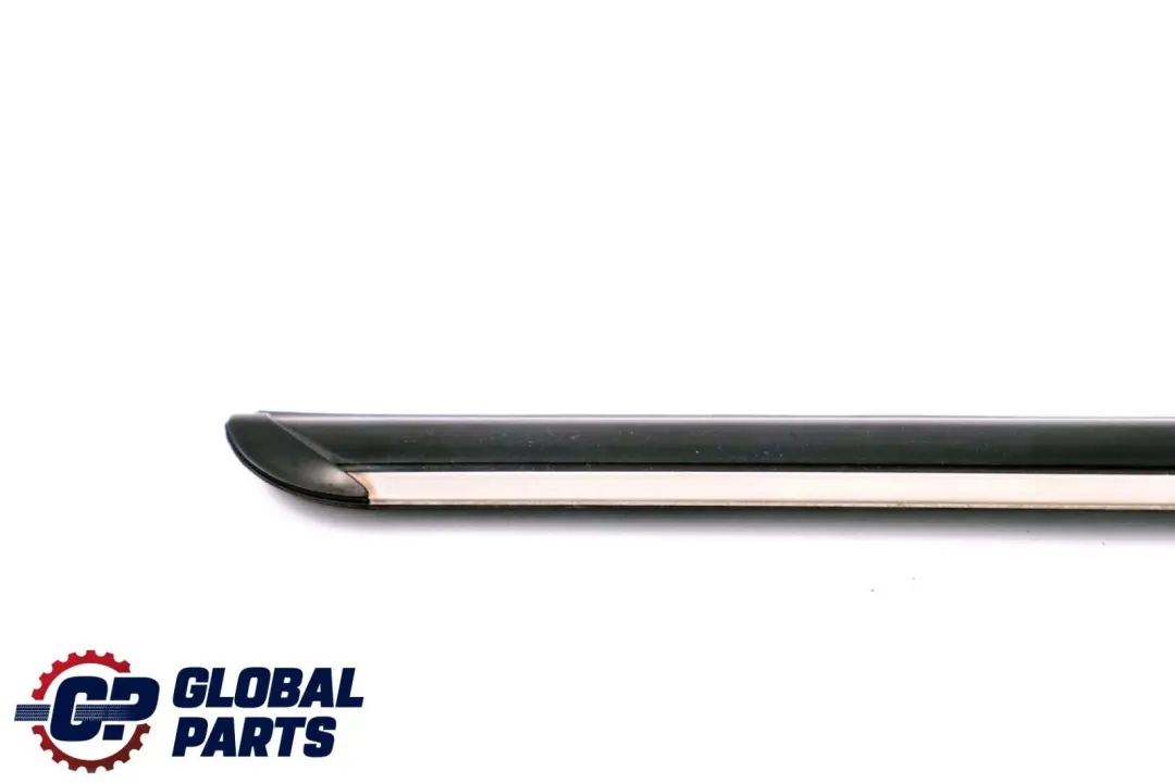 Mercedes W245 Quartiere Vetro Modanatura Nero Posteriore Destro - SKU A1696730683-KB - Numero di parte A1696730683