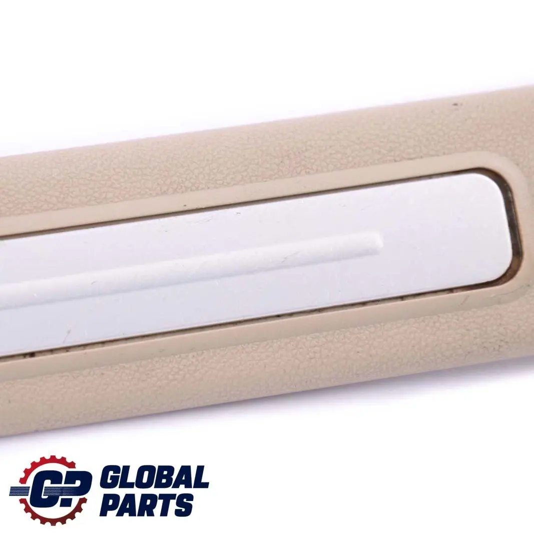 Puerta Delantera Derecha Embellecedor Entrada Liston Beige para Mercedes W169 con número de pieza A1696800074 Mercedes W169 Puerta Delantera Derecha Embellecedor Entrada Liston Beige - SKU A1696800074 - Número de pieza A1696800074