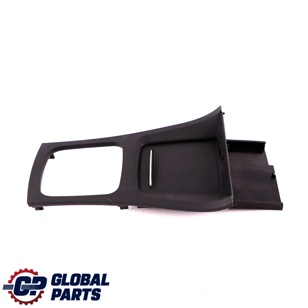 Cendrier Console Couvre Levier Vitesses pour Mercedes A B W169 W245 à propos du numéro de pièce A1696800339 Mercedes A B W169 W245 Cendrier Console Couvre Levier Vitesses - SKU A1696800339 - Numéro de pièce A1696800339