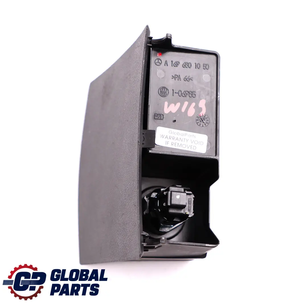 Cenicero Bandeja Enchufe 12V Embellecedor para Mercedes A B W169 W245 con número de pieza A1696801050 Mercedes A B W169 W245 Cenicero Bandeja Enchufe 12V Embellecedor - SKU A1696801050 - Número de pieza A1696801050