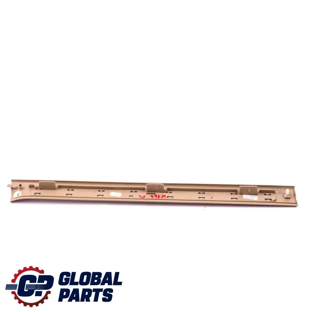  Mercedes-Benz W169 Porte avant Gauche Einstiegleistung Moulage Beige - SKU A1696801174 - Numéro de pièce A1696801174