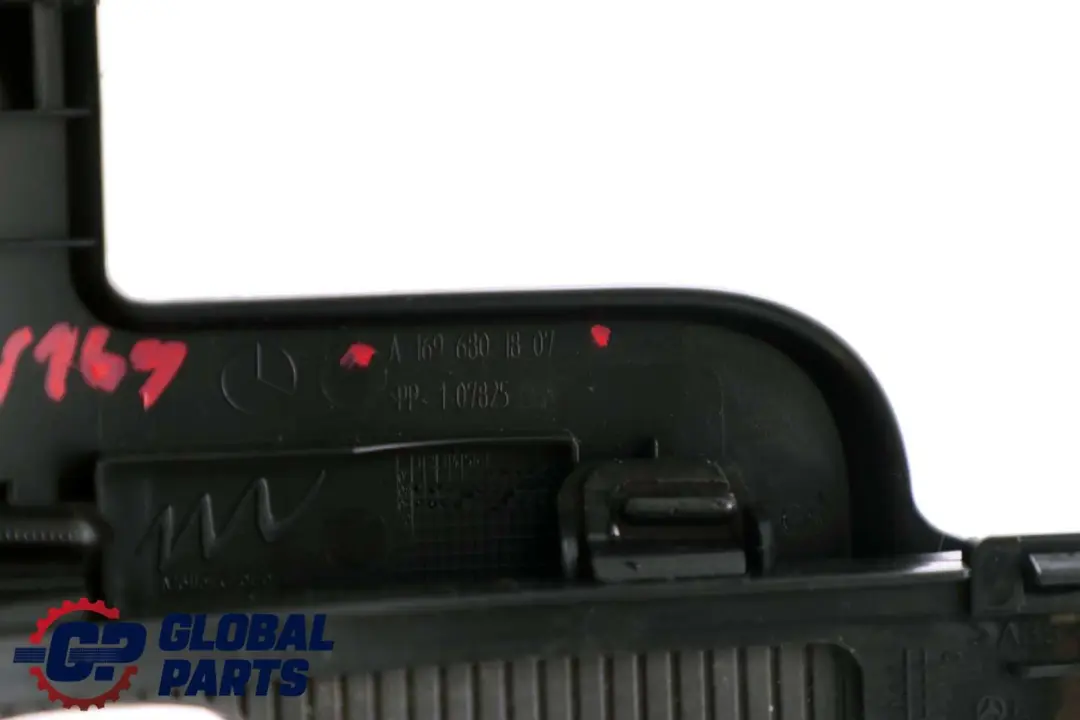 Console Centrale Coprire Trim Portabicchieri per Mercedes B W169 W245 con numero di parte A1696801807 Mercedes B W169 W245 Console Centrale Coprire Trim Portabicchieri - SKU A1696801807 - Numero di parte A1696801807