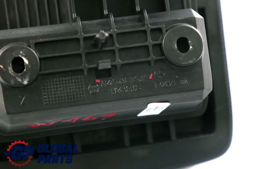 Apoyabrazos De La Consola Central para Mercedes W169 W245 con número de pieza A1696801939 Mercedes W169 W245 Apoyabrazos De La Consola Central - SKU A1696801939 - Número de pieza A1696801939