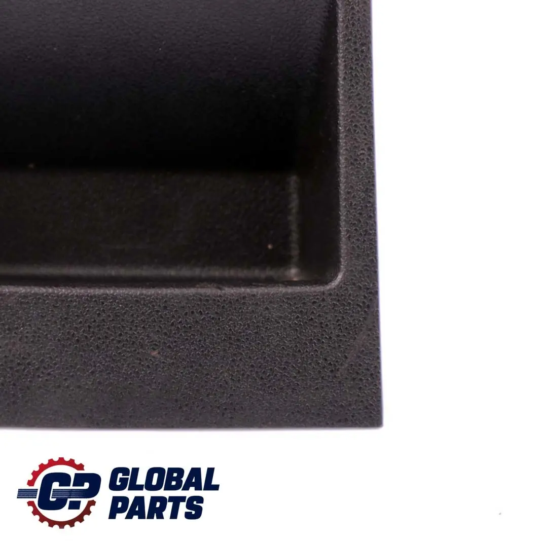 Coperchio del vano portaoggetti della console centrale per Mercedes W169 con numero di parte A1696830310 Mercedes W169 Coperchio del vano portaoggetti della console centrale - SKU A1696830310 - Numero di parte A1696830310