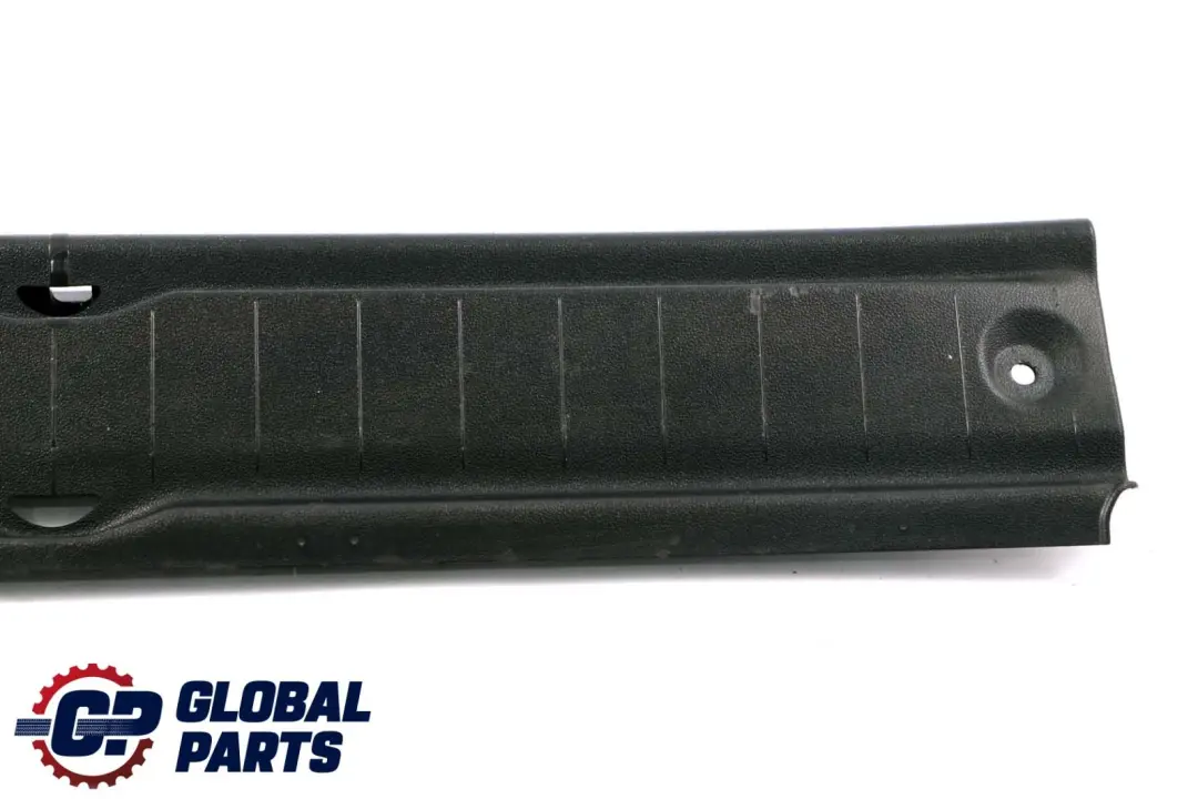 Mercedes W245 Panel Embellecedor Umbral Carga Del Maletero Negro - SKU A1696900141-1 - Número de pieza A1696900141