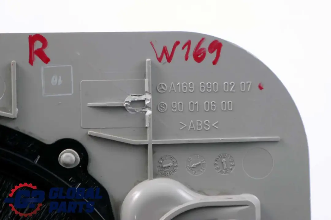 Mercedes W245 Panel Cubremaletero Asiento Trasero Derecho Gris - SKU A1696900207 - Número de pieza A1696900207