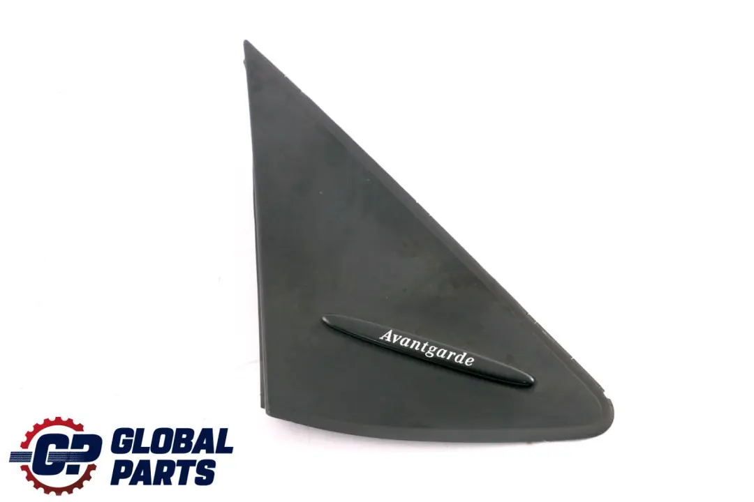 Embellecedor Tapa Superior Derecha Avantgarde para Mercedes W169 con número de pieza A1696900287 Mercedes W169 Embellecedor Tapa Superior Derecha Avantgarde - SKU A1696900287 - Número de pieza A1696900287