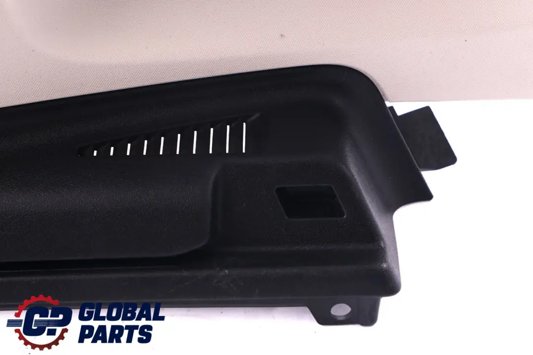 Mercedes-Benz A-Klasse W169 C-Säule Abdeckung Verkleidung Links für mit Teilenummer A1696900525 Mercedes-Benz A-Klasse W169 C-Säule Abdeckung Verkleidung Links - SKU A1696900525 - Teilenummer A1696900525