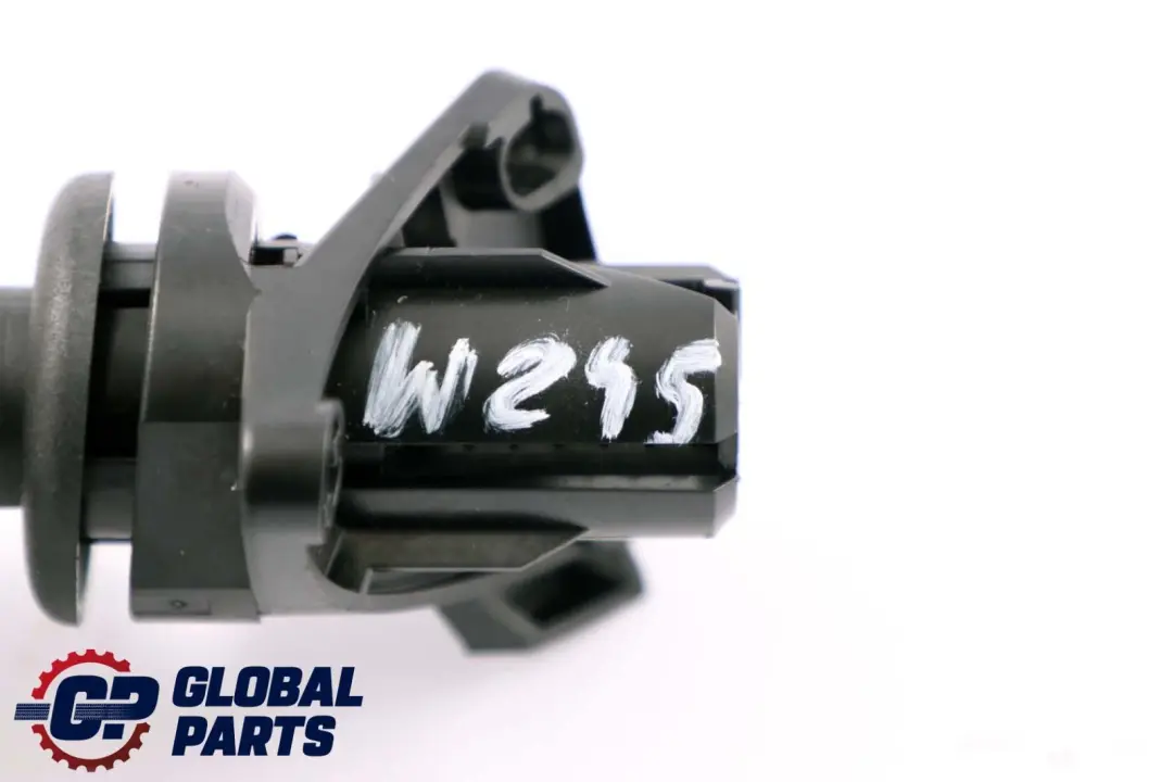 Mercedes-Benz Classe B W245 Portapannelli Piano Bagagli Clip Gancio per con numero di parte A1696900538 Mercedes-Benz Classe B W245 Portapannelli Piano Bagagli Clip Gancio - SKU A1696900538 - Numero di parte A1696900538